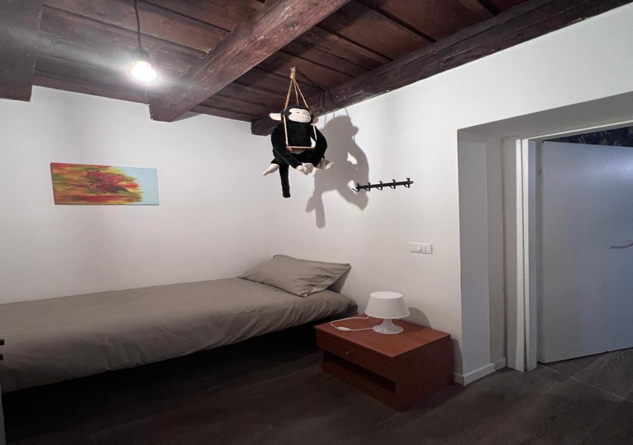 Monkey House Верона Экстерьер фото